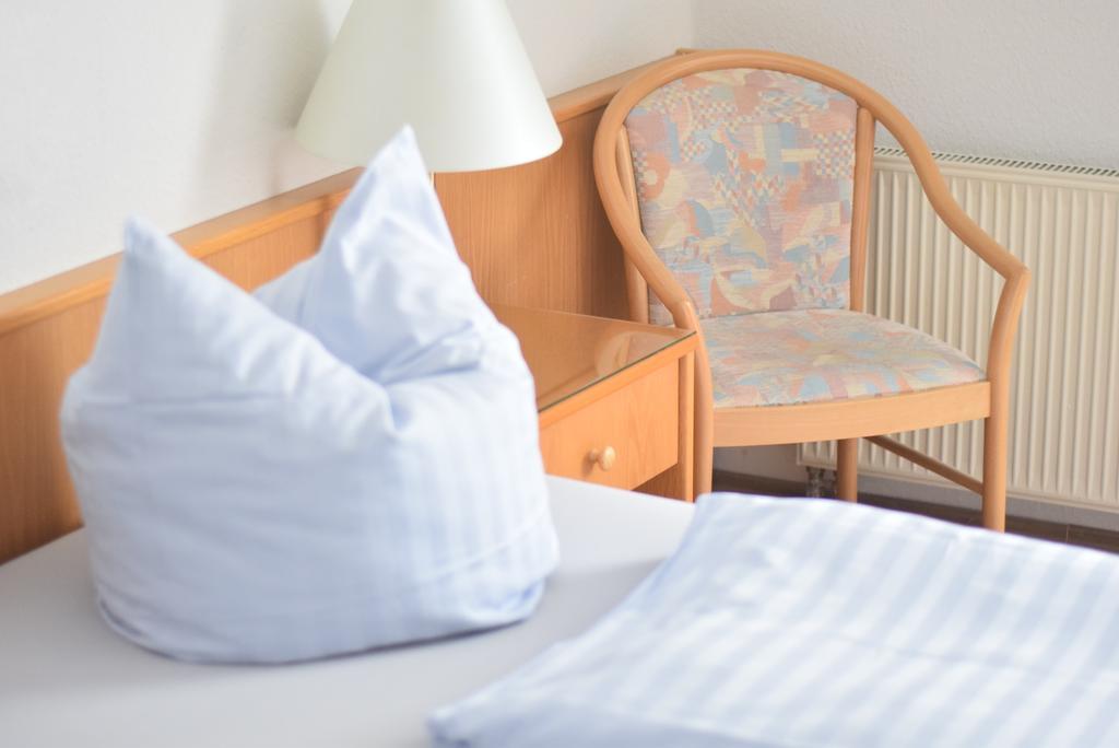 Niebuhrs Hotel Friedrichsdorf Kültér fotó