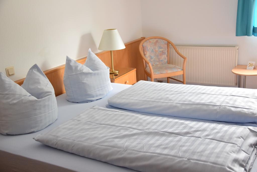 Niebuhrs Hotel Friedrichsdorf Kültér fotó