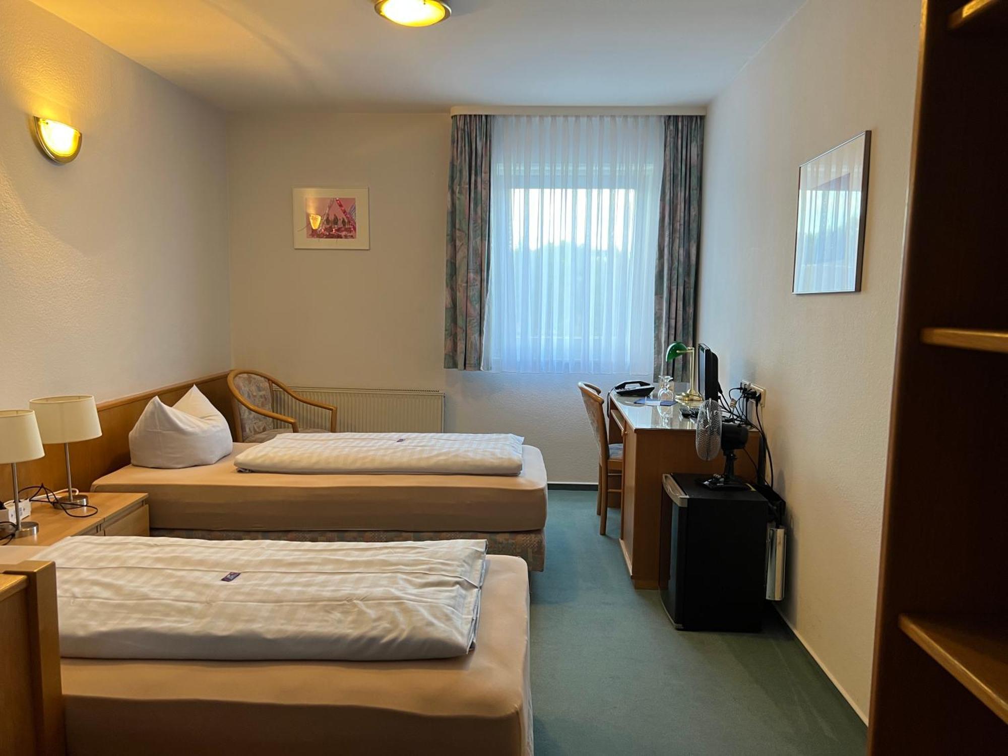 Niebuhrs Hotel Friedrichsdorf Szoba fotó