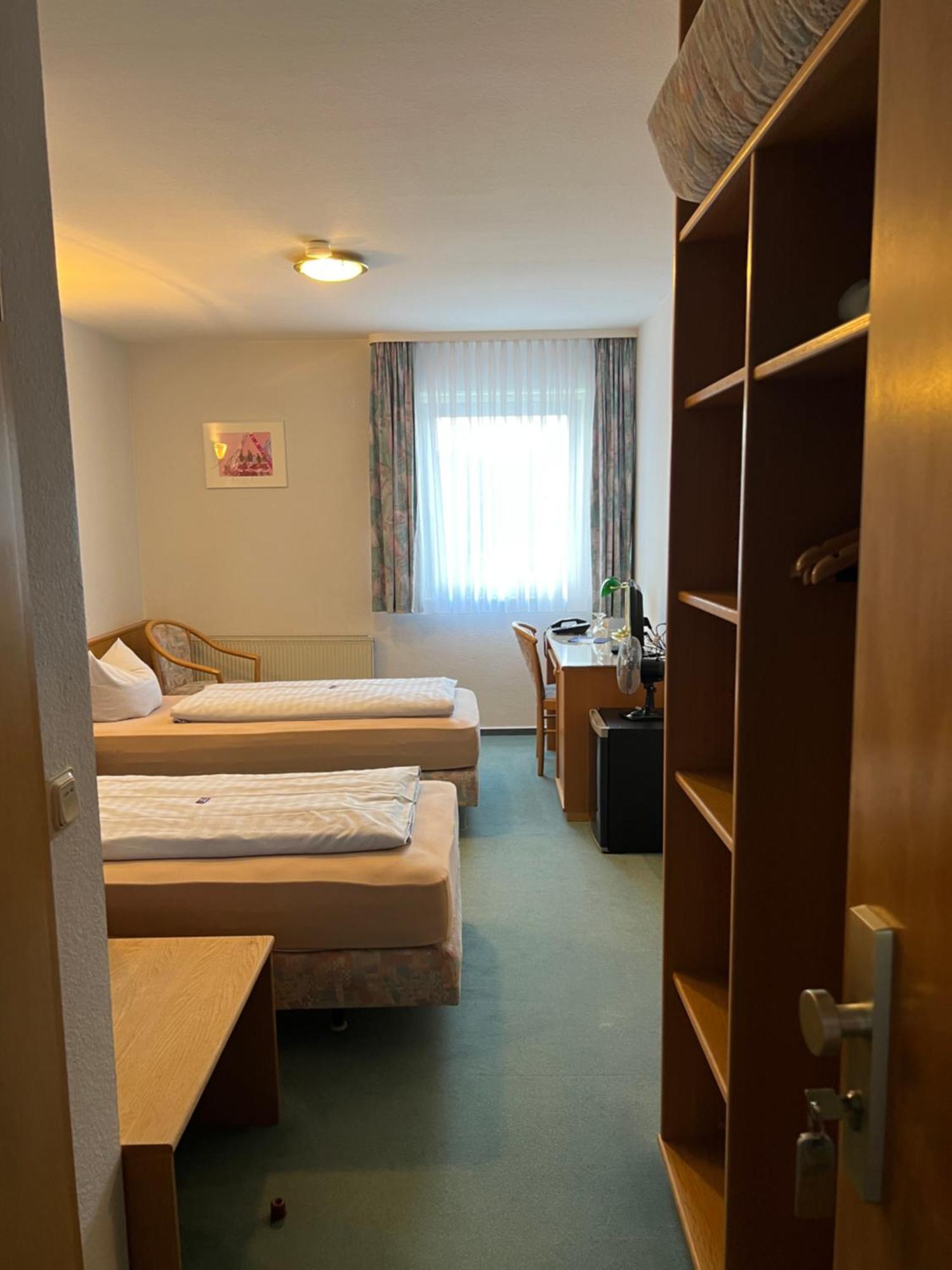 Niebuhrs Hotel Friedrichsdorf Szoba fotó